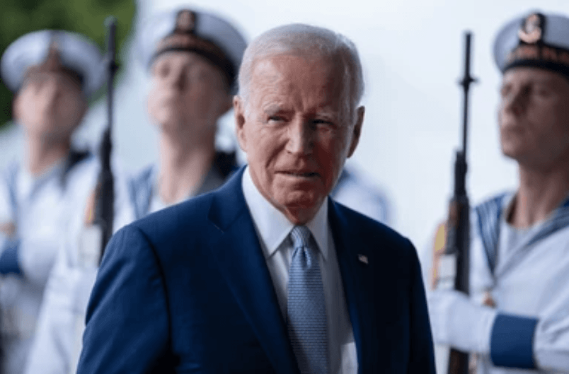 Joe Biden zrezygnował z ubiegania się o fotel prezydenta. Kulisy decyzji