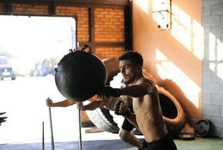 Afganistan zakazuje walk MMA. Sportowcy opuszczają kraj