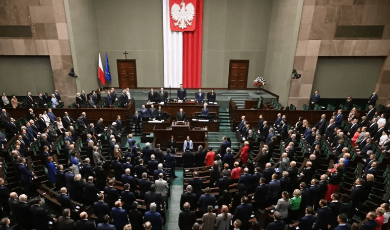 Wigilia Bożego Narodzenia wolna od pracy. Sejm uchwalił ustawę