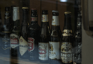 16-latka kupiła alkohol używając podrobionego dowodu tożsamości mObywatel
