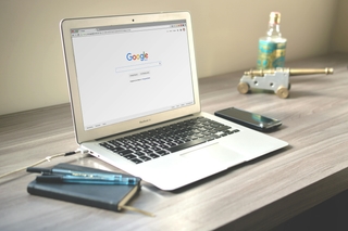 Wyrok w sprawie Google: Apple oddycha z ulgą, konkurenci dostają dane